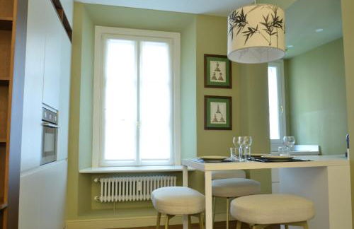 Elegant historic residence on a tree-lined avenue near Cadorna Station - Photo 11