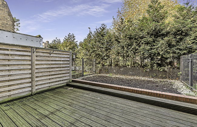 Chic and Contemporary Retreat in Brentford - Foto 23