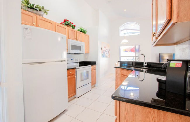 Berkley Lake Townhomes - Photo 20