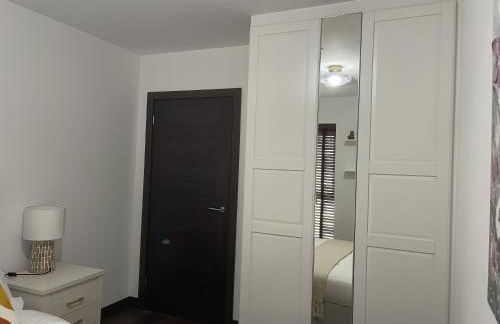 The Comfort, with Free Parking, Harlow - Foto 17