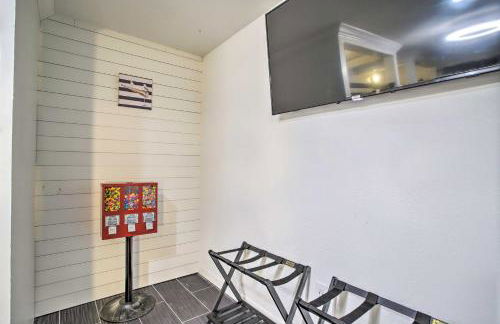 Waterfront Lake Home with Deck - New Renovations! - Photo 11