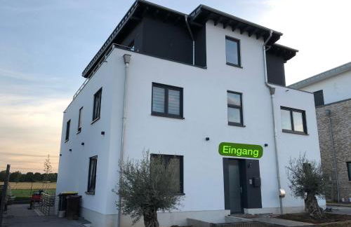 Neubau Penthouse - mit schöner Aussicht - 15min von Köln - Photo 3