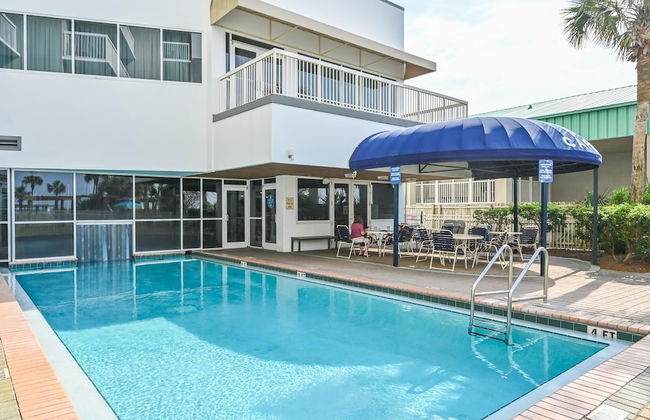 Pelican Beach Resort 2006 - Photo 25