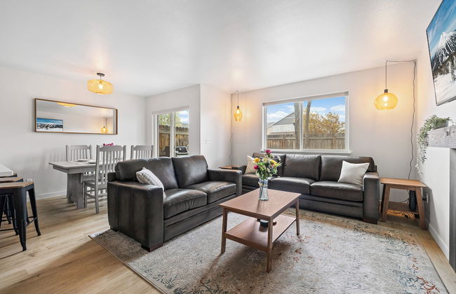 Redmond Getaway Hub Adventure Awaits! - Foto 1