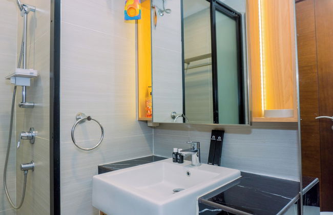 Cozy Stay And Elegant Studio At West Vista Apartment - Foto 11