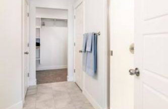 NEW 4-bed 4-bath Stylish House with Mountain View and 2 garages - Foto 22