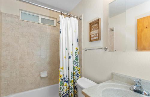 Modern Comfort Near Portal Park - Pet Friendly - Foto 21