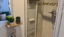 Adorable studette proche gare - Foto 3, Shower