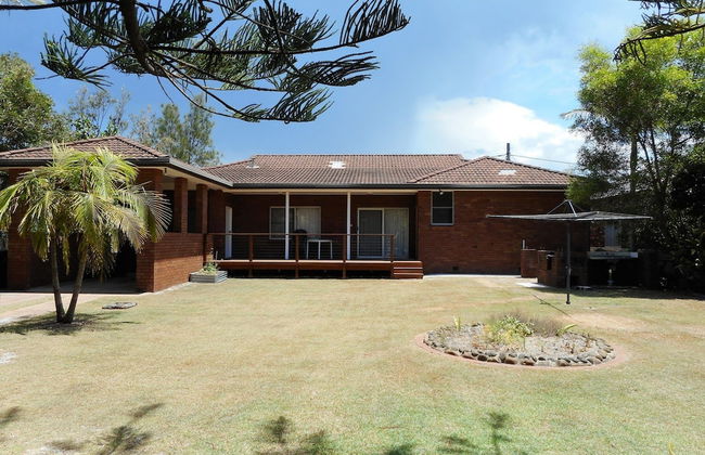 Norfolk at Hat Head - Photo 15