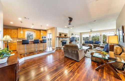 5BR 3BA Spicewood Prime Waterfront w Dock, Theater and Game Room by Austin Vacay - Foto 3