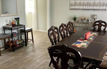 Very Private 3 Bed Home with HEATED Pool Palms and Big Fenced Yard - Foto 2