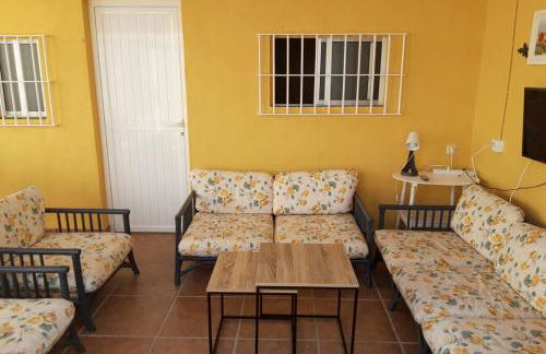 Casa a pie de playa, con patio. Zona Miramar. - Foto 7