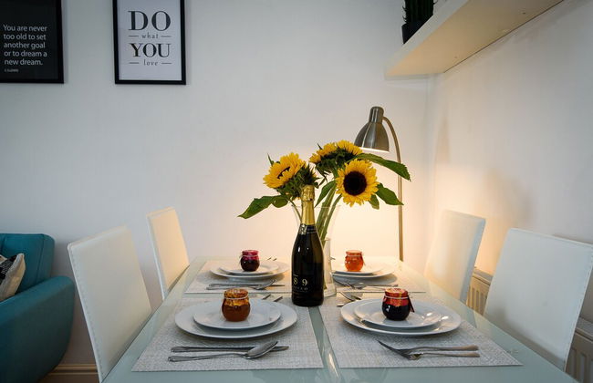 Karah Suites- Longhorn Avenue - Foto 26