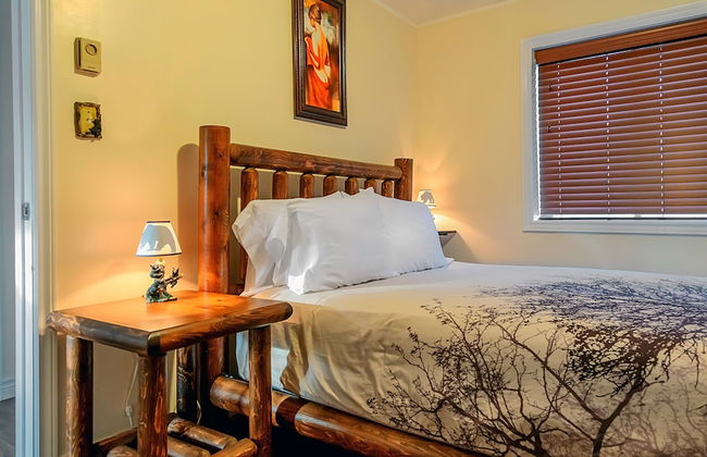 Black River Cottages - Photo 2