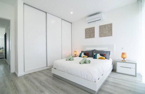 Seaview Villa with Heated Private Pool - Photo 15