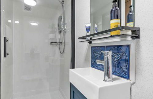 Garden Room With Parking By My Getaways - Foto 13