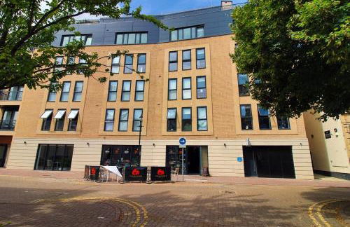 Stylish 2-Bed Apartment in the Heart of Cardiff Bay - Foto 5