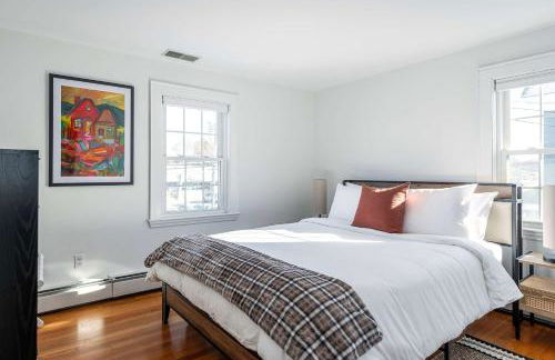 Stay at Beverly Shops - Photo 17