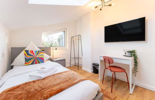 Neues Haus ,11 Betten, völlmöbliert mit Parkplätzen, Garage und Garten - Foto 8