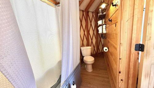 Yurt Overlook #7 with AC and Private Bath 2 Kings - Foto 4