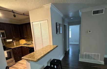 Serene Poolside Getaway Lake Access Parking - Foto 43