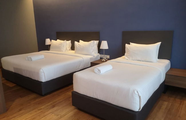 Imperial Suites - Photo 9