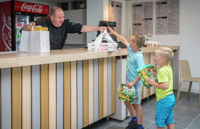 Detached Holiday Home With Dishwasher Located on Texel - Foto 2