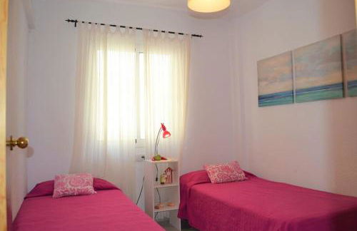 Apartamento vacacional en la hermosa Urbanización Los Enebros ERENE008 - Foto 22