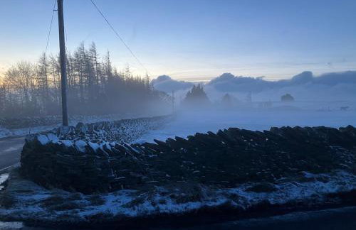 The Shearer's Hut in the Peak Park - Photo 23