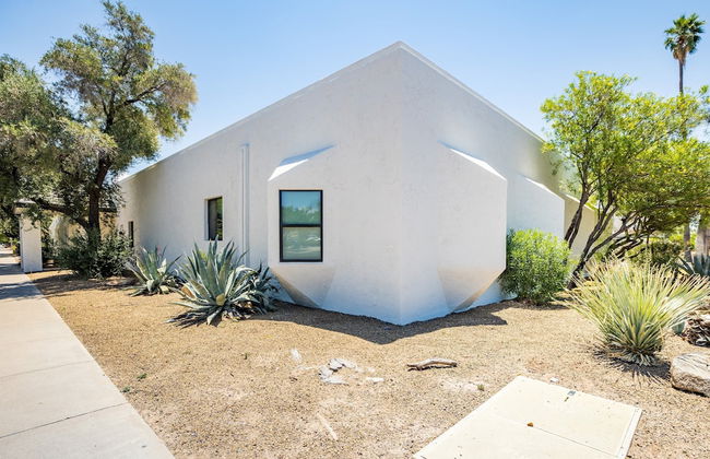 Luna by Avantstay Industrial Artist's Loft in Old Town w/ Billiards - Foto 28