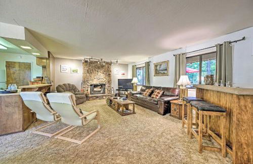 Home with Serene Deck in Twain Harte! - Foto 10