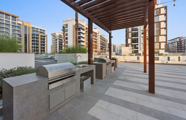 WelHome - Your Dubai Getaway: Cozy Studio at Azizi Rivera 4 - Photo 25