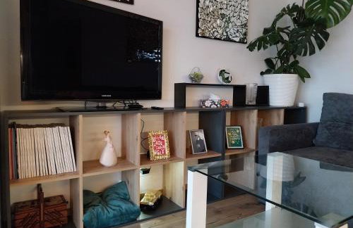 Magical Mirror Apartment - Photo 2