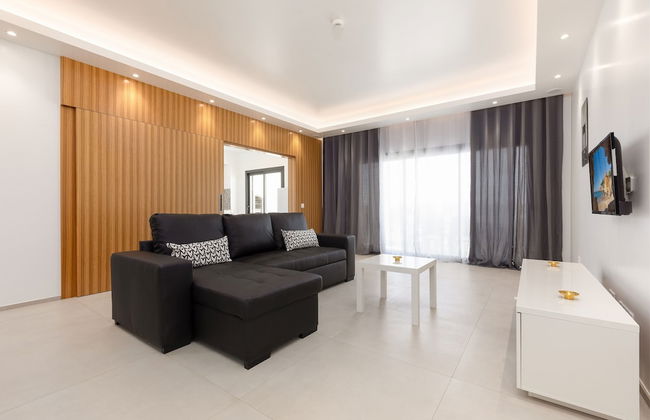 Correeira Luxury Residence T2 C- Albufeira, Pools, Wifi, Bbq, Beach - Photo 13