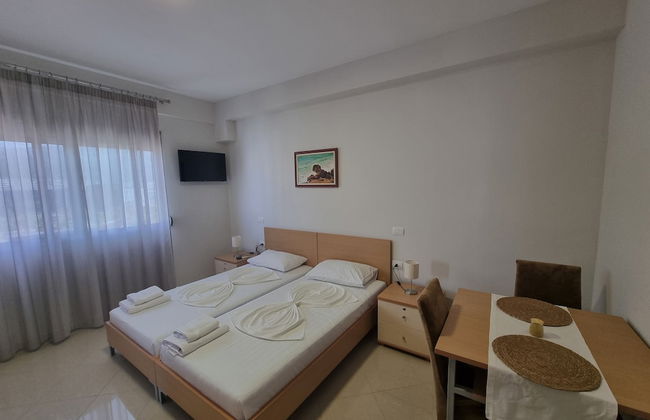 Thoma's K Studios - Photo 9