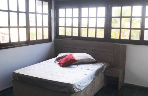 CASA SURYA, Piscina Fantástica, Churrasqueira, Completa, 18 HÓSPEDES na REGIÃO DOS LAGOS - Casa de Campo - Foto 21