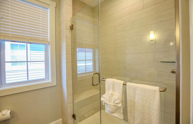 Aphrodite - Photo 11