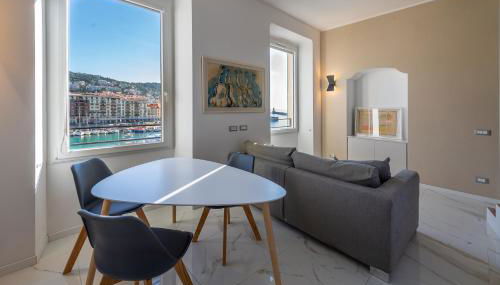 Sea view, vue sur la mer Port De Nice - Appartement de charme 2 P - Foto 2