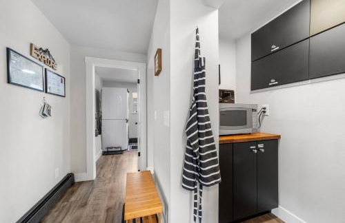 Canyon Retreat with Hot Tub 3min to Broadmoor - Foto 10