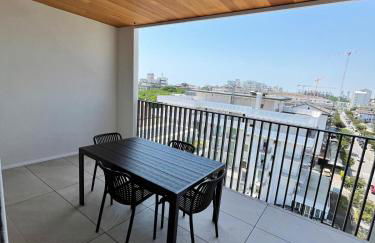 Beach Palace with small swimming pool, private beach, parking - Foto 15