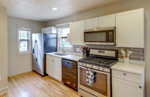 Walk to Benson Nightlife and Dining! Home with Yard - Photo 10