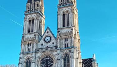 Appart chartreux baignoire massante ,à 3 minutes du centre en bus! 2 étoiles Atout France - Foto 2