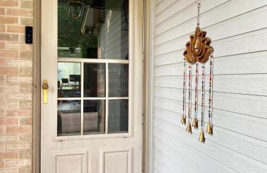 Artsy Home close to USAFA with Fireplace and Patio - Foto 38