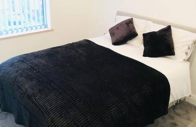 4 Bedroom Lovely Home in Loughborough Town & Uni - Foto 2