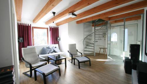 Cultivation house with home theater & terrace - Foto 1