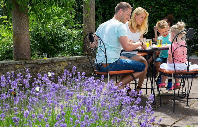 Detached Bungalow with Washing Machine near Lake - Foto 28