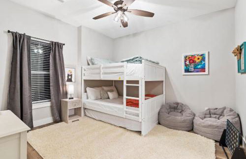 Private Hot Tub, Lake View, 43400 of Free Daily Tickets, Unique Floor Plan! - Foto $