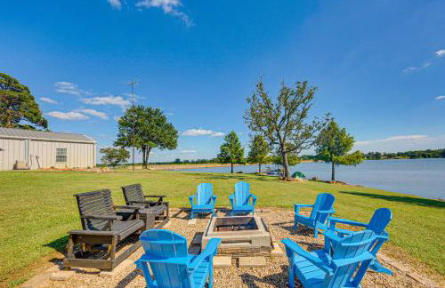 Van Vacation Retreat with Private 300-Acre Lake! - Photo 28