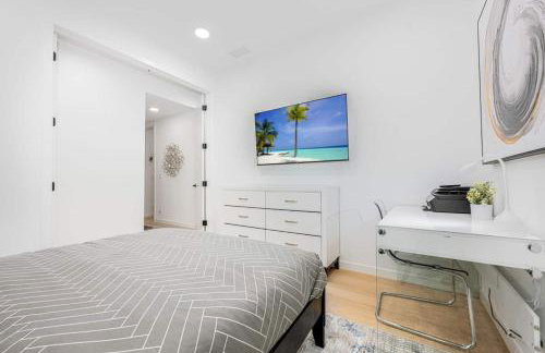 Ultra Modern Luxury - New Construction 4 Bedrooms - Photo 79