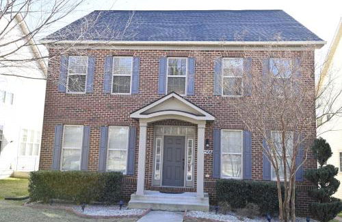 Luxury Living at Woodmore - Foto 4